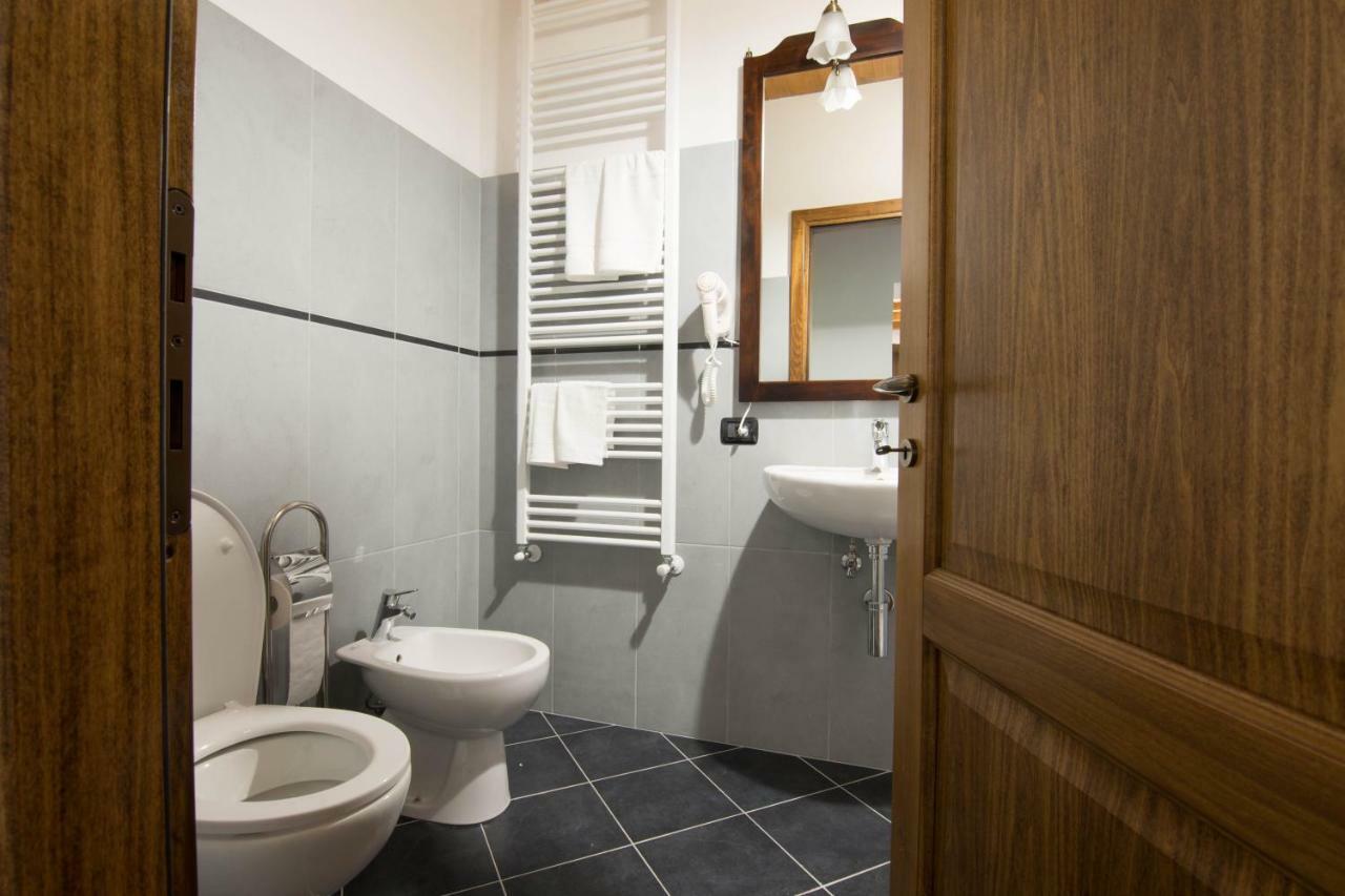 Le Casine Del Borgo Bed and Breakfast Borgo a Mozzano Buitenkant foto